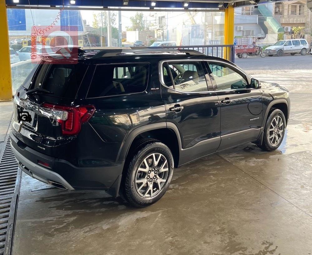 GMC Acadia